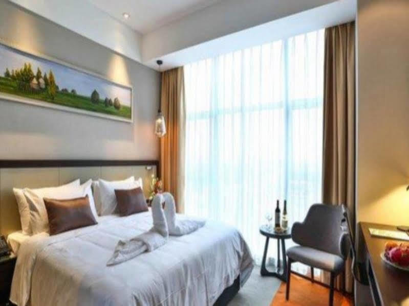 Ramada Encore Guanghan Εξωτερικό φωτογραφία